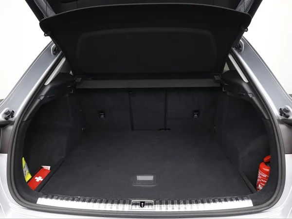 AUDI Q3 (2019) — foto 2 van 19