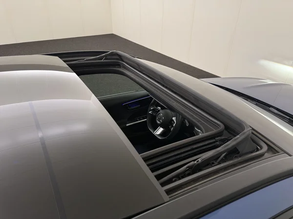 MERCEDES C 200 (2022) — foto 22 van 31