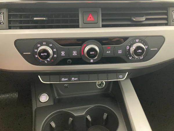 AUDI A4 Avant (2021) — foto 11 van 36