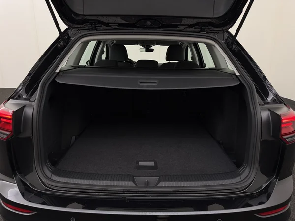 VOLKSWAGEN Golf Variant (2022) — foto 8 van 28