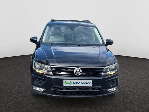 VOLKSWAGEN Tiguan (2017) — foto 3 van 19