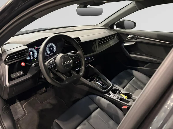 AUDI A3 Sportback PHEV (2025) — foto 13 van 16
