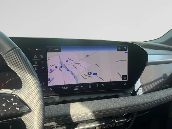 AUDI Q6 e-tron (2025) — foto 17 van 19