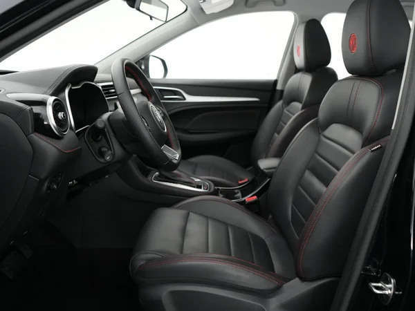 MG ZS (2024) — foto 3 van 21