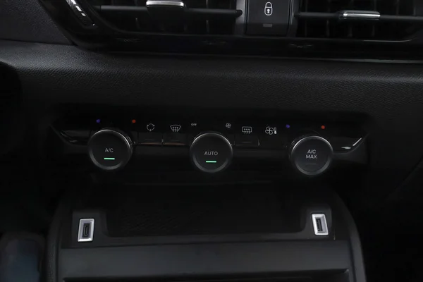 Citroen C4 (2025) — foto 16 van 62
