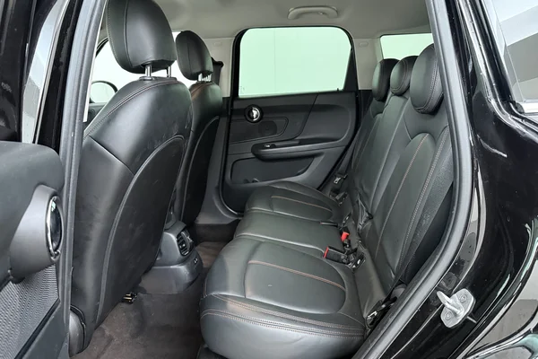Mini Mini Countryman (F60) (2020) — foto 19 van 20