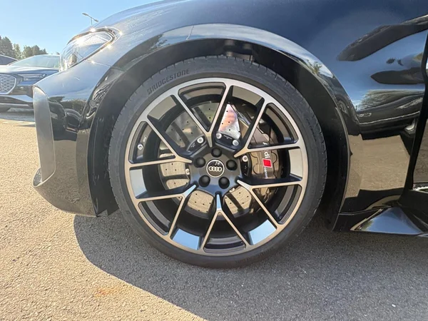 AUDI RS 5 Avant PHEV (2026) — foto 14 van 18