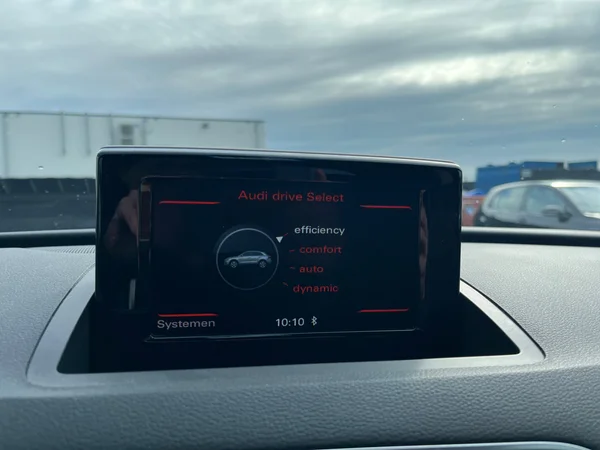 AUDI Q3 (2018) — foto 18 van 21