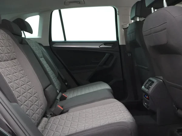 Volkswagen Tiguan (2022) — foto 24 van 27