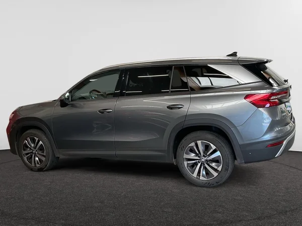 SKODA Kodiaq (2025) — foto 12 van 24