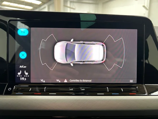 VOLKSWAGEN Golf VIII (2020) — foto 4 van 20