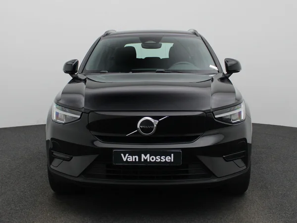 Volvo XC40 (2023) — foto 23 van 42