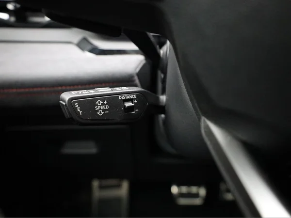 AUDI Q6 e-tron (2025) — foto 10 van 25