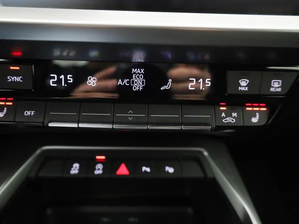 Audi A3 (2022) — foto 10 van 40
