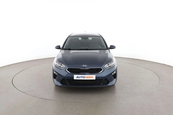 Kia cee'd (2021) — foto 15 van 16