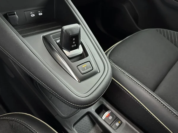 Renault Symbioz (2024) — foto 10 van 21