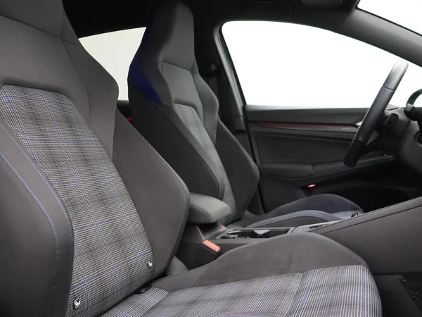 Volkswagen Golf (2022) — foto 14 van 31