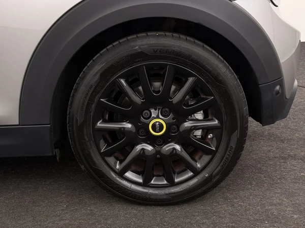 MINI Cooper SE (2023) — foto 7 van 31