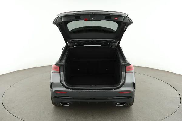 Mercedes-Benz GLA-Klasse (2021) — foto 7 van 16