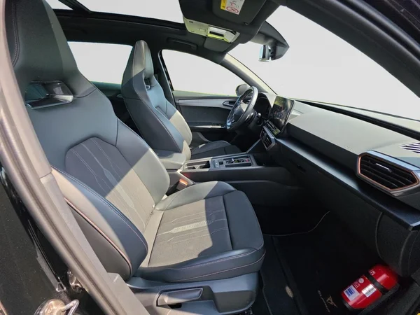 CUPRA Leon ST e-Hybrid (PHEV) (2022) — foto 8 van 24