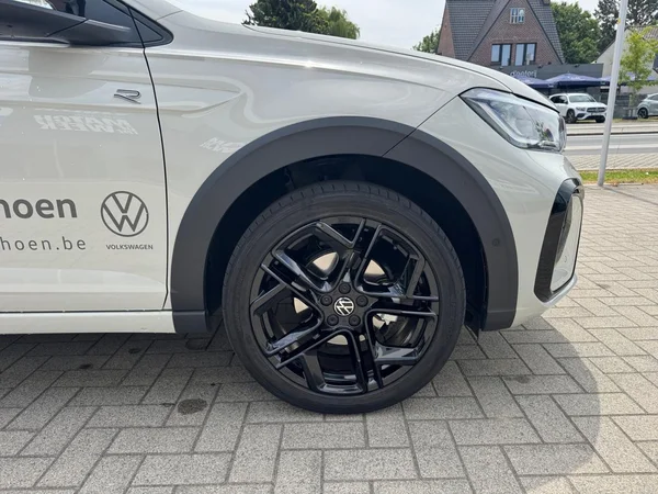 VOLKSWAGEN Taigo (2025) — foto 17 van 24
