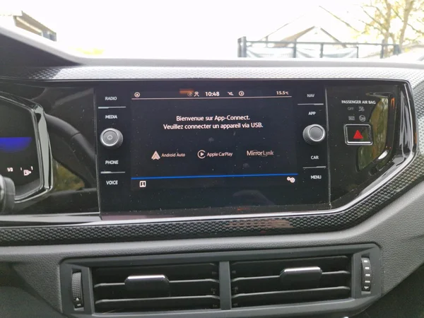 VOLKSWAGEN Polo (2023) — foto 25 van 26
