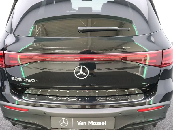 Mercedes-Benz EQB (2025) — foto 15 van 28