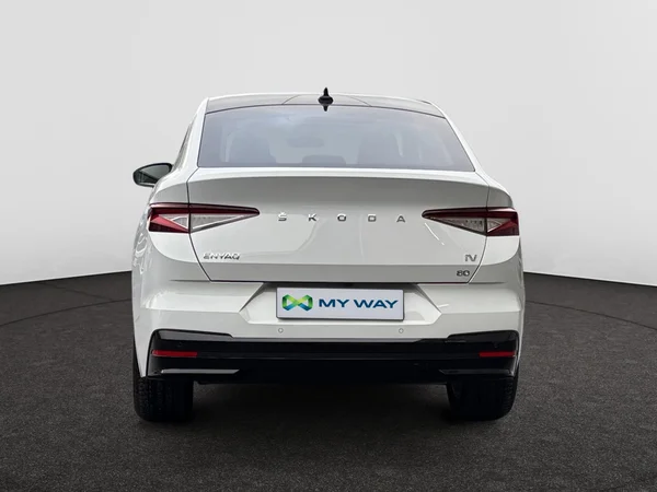 SKODA Enyaq Coupé (2023) — foto 21 van 24