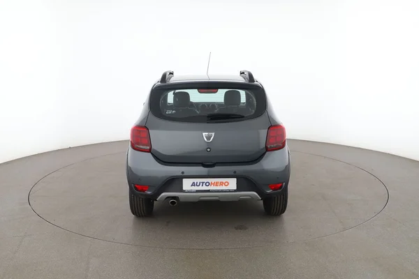 Dacia Sandero (2017) — foto 11 van 16