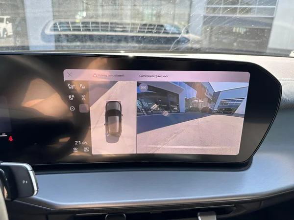 AUDI Q3 Sportback (2026) — foto 5 van 23