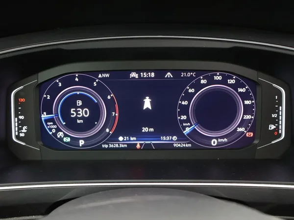 Volkswagen Tiguan Allspace (2021) — foto 7 van 31