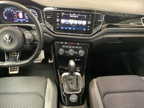 VOLKSWAGEN T-Roc R (2021) — foto 3 van 22