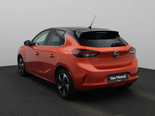 Opel Corsa-e (2023) — foto 12 van 48