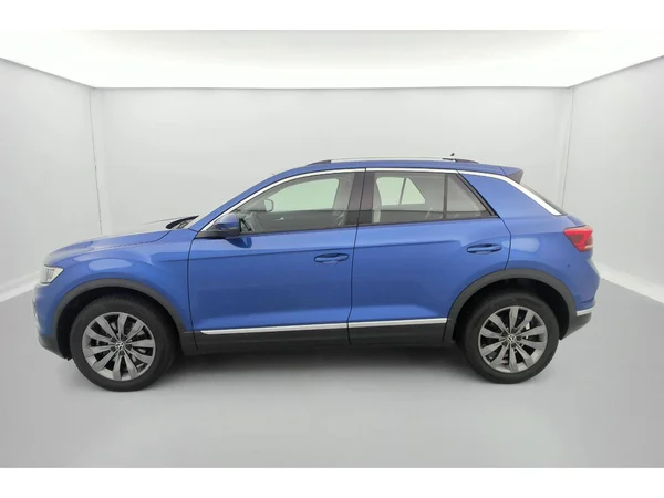 VOLKSWAGEN T-Roc (2021) — foto 31 van 36