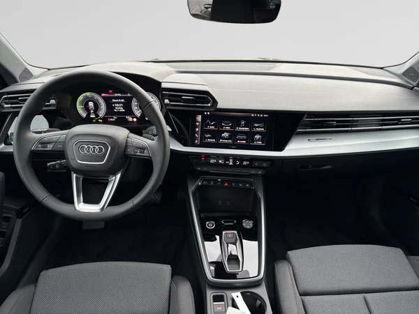AUDI A3 Sportback PHEV (2025) — foto 2 van 24