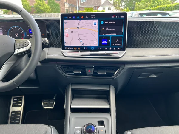VOLKSWAGEN Tiguan (2025) — foto 20 van 24