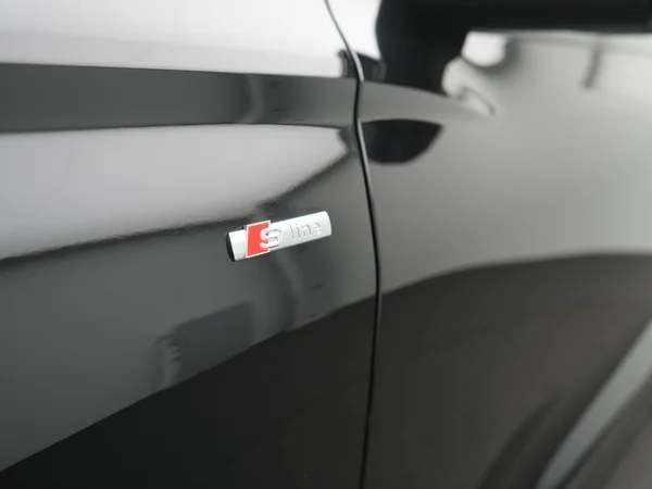 AUDI Q6 Sportback e-tron (2025) — foto 40 van 41