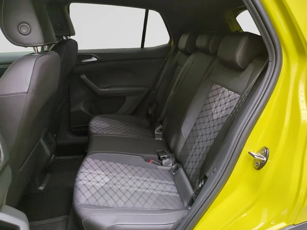 VOLKSWAGEN T-Cross (2024) — foto 4 van 15