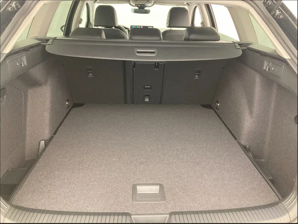 VOLKSWAGEN Golf VII SW (2026) — foto 9 van 35