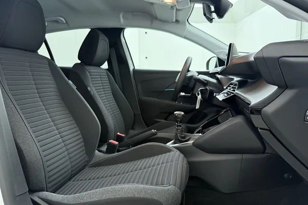 Peugeot 208 (2023) — foto 15 van 17