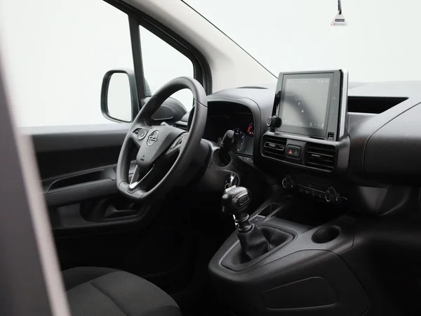 Opel Combo (2022) — foto 39 van 39