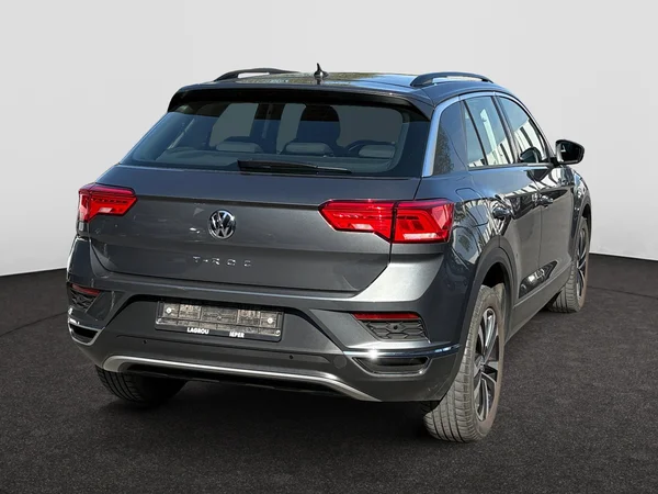 VOLKSWAGEN T-Roc (2020) — foto 17 van 21