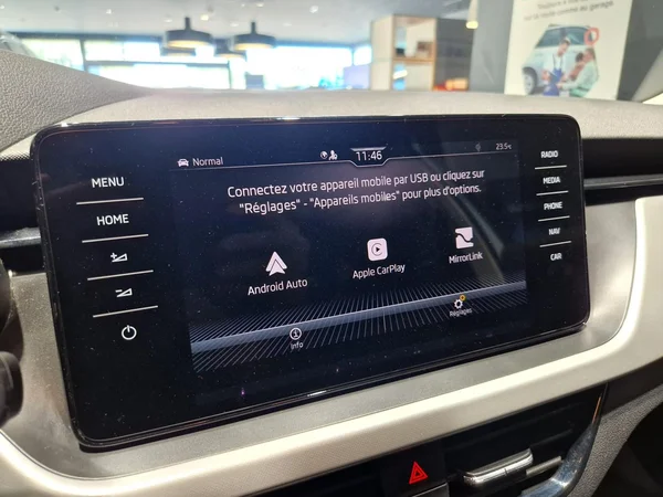 SKODA Kamiq (2023) — foto 7 van 23