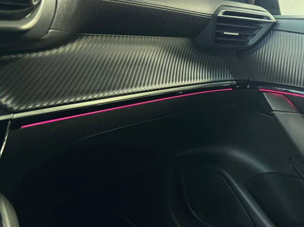 Peugeot 208 (2022) — foto 9 van 17