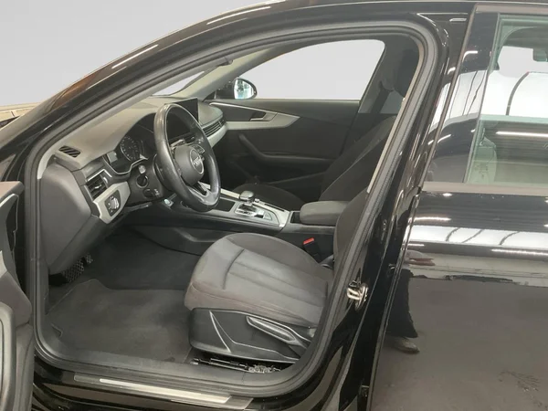 AUDI A4 SW (2023) — foto 21 van 21