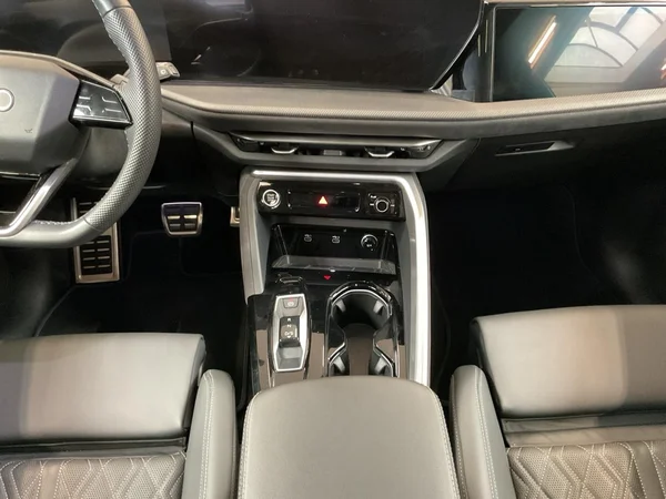 AUDI Q5 Dsl (2025) — foto 3 van 24