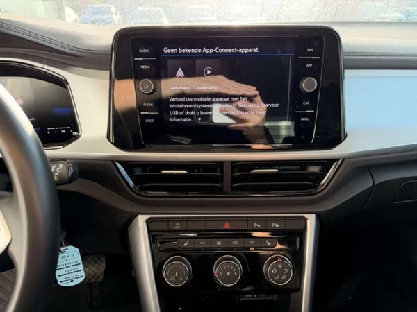 Volkswagen T-Roc (2025) — foto 6 van 22