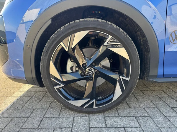 VOLKSWAGEN T-Roc (2025) — foto 16 van 23