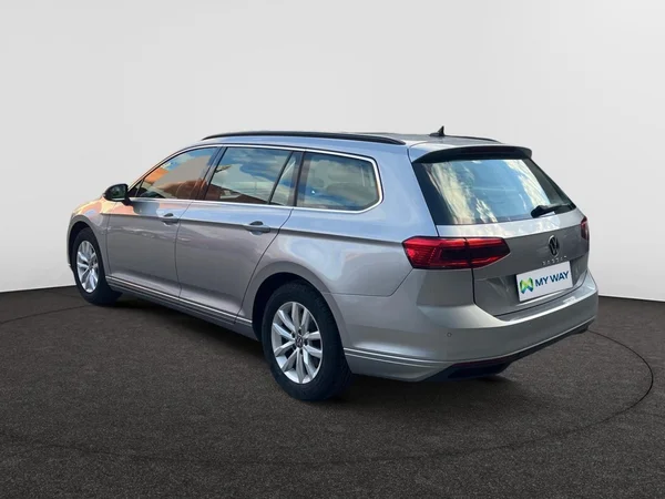 VOLKSWAGEN Passat SW (2022) — foto 21 van 21