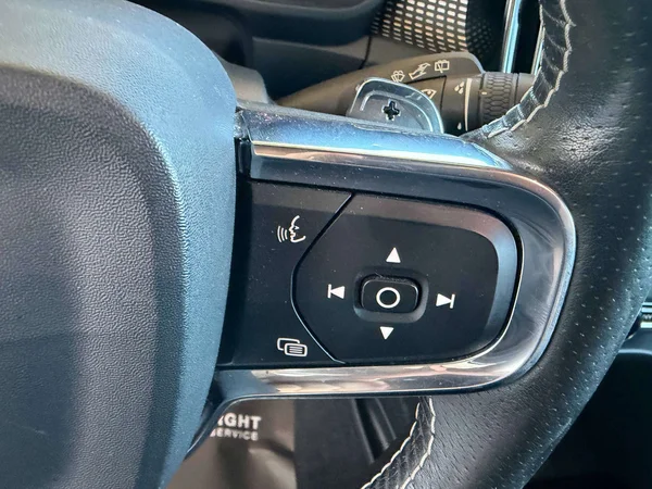 Volvo XC40 (2018) — foto 14 van 23